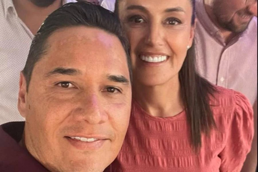 Moisés Muñoz presumió su foto con Claudia Sheinbaum. FOTO: @MoyMu23