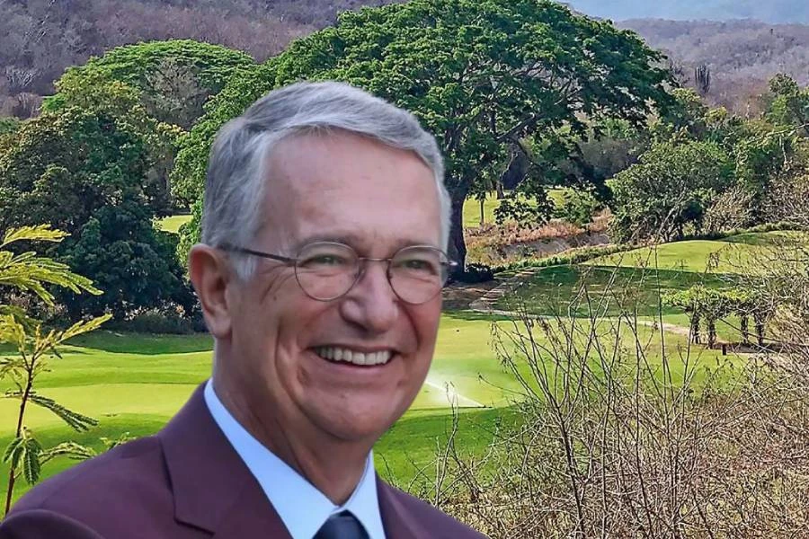 Ricardo Salinas Pliego recuperó el campo de golf de Huatulco.