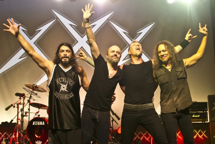 Metallica sorprendió al público en CDMX con un inesperado cover de La Chona. | @Metallica