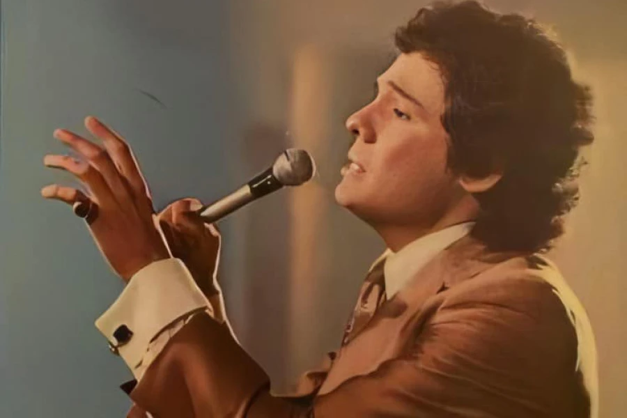 El tema ha sido aclamado por sus fans, acumulando miles de reproducciones en Spotify. | @OficialJoseJose