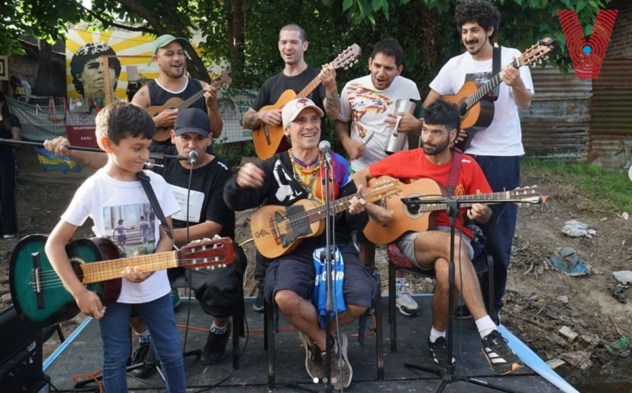 Manu Chao tiene una gran admiración por Maradona. FOTO: @manuchaoofficial