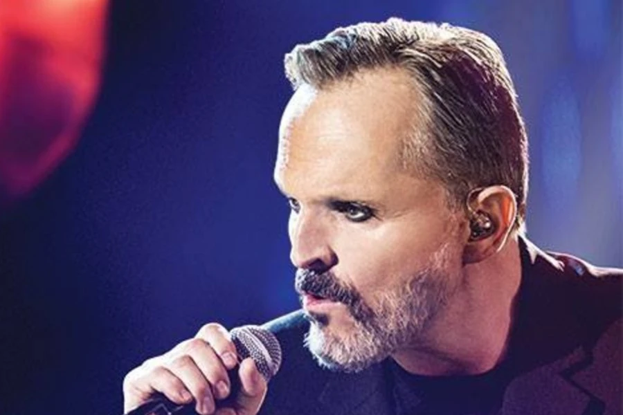 El público evacuó ordenadamente, otros se quedaron en sus butacas. | @miguelbose